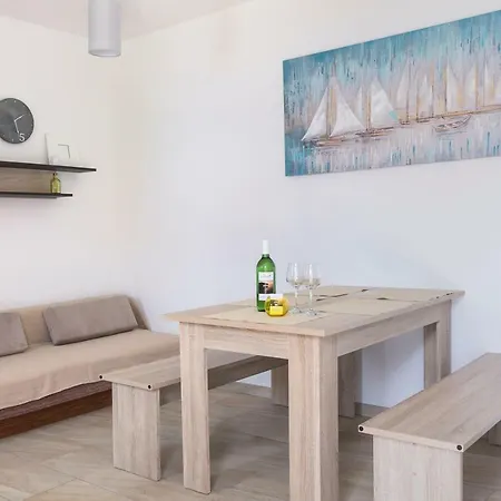 Jovich 2 Apartment